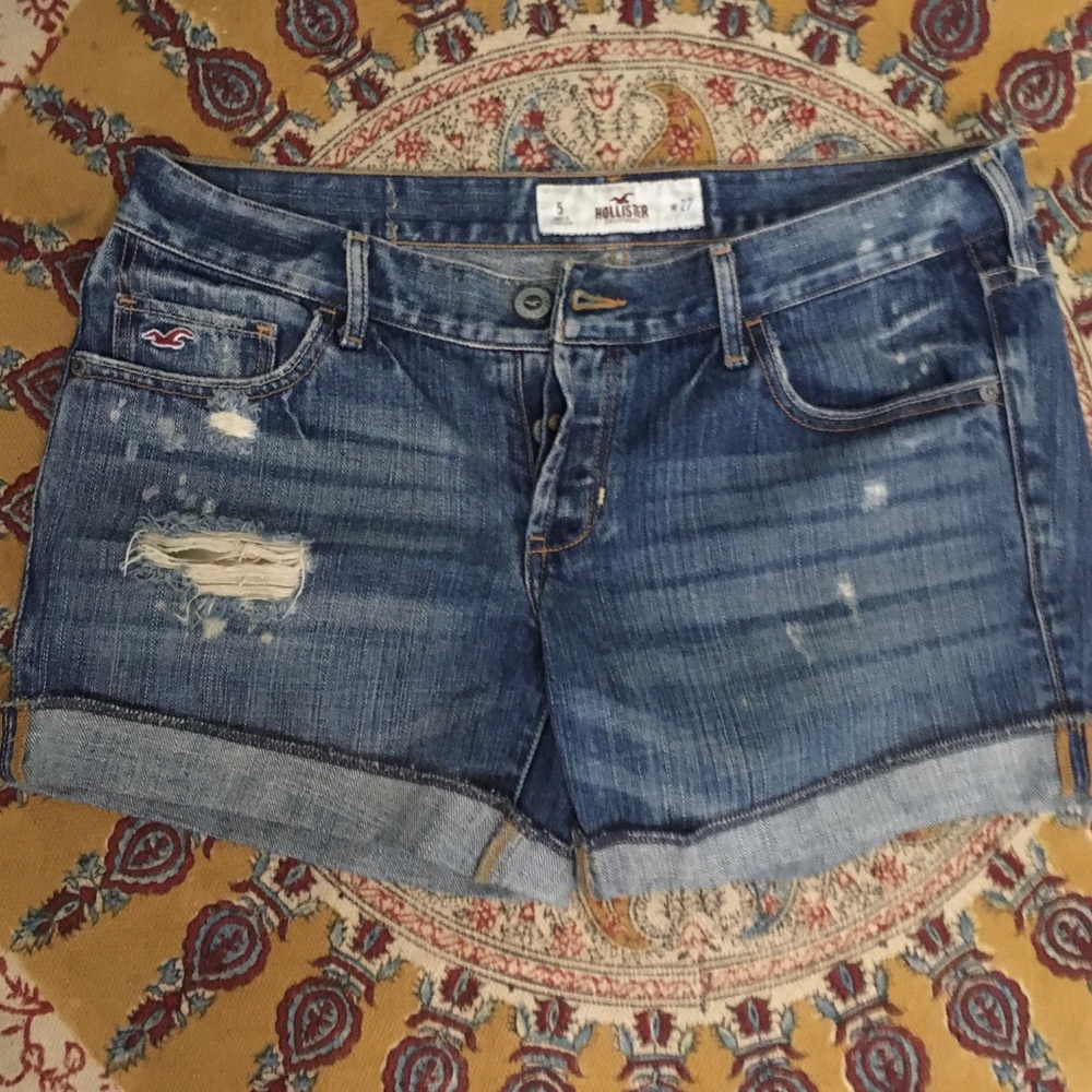 🦋 3 for $25 - Hollister Button Fly Distressed Jean Shorts